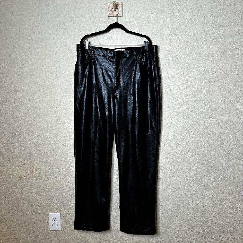 Abercrombie & Fitch The 90s Relaxed High Rise Vegan Leather Pants Black 33 16L